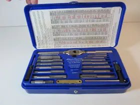 GAM541 BLUE POINT Tools Tap Die Set #2