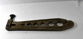 NO.224 CAL-VAN Spindle Axle Thread Chaser