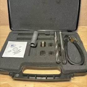 HR38900 CORNWELL Valve Spark Plug Thread Incomplete Kit Ford