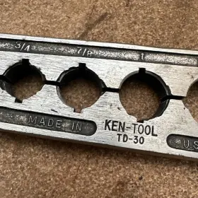 TD-30 KEN-TOOL Axle Spindle Thread Chaser Threading #2