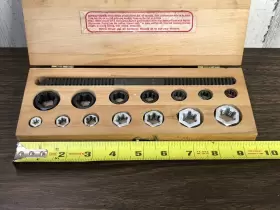 7930DS MAC TOOLS Rethreading Die Set