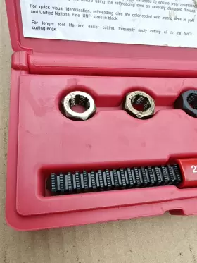 SRS25 MATCO TOOLS Wheel Stud Rethread Set Kit #3