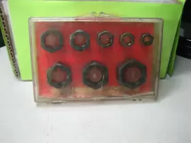 7088 OLD FORGE Nf Hex Rethreader Dies #3