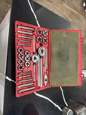 389690974666 SNAP-ON Tool Fractional Tap Die Set