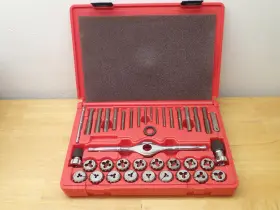 TDLH139 SNAP-ON Left Tap Die Set