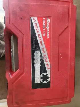 TDM99 SNAP-ON Tap Die Set
