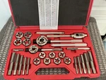 Snap On Tools Usa 25pc. Sae Tap & Die Set Inches Imperial Cosrse Fine Td9902b. Fixed Price $425.00.