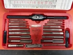 Snap-on Td-2425 Sae Tap And Die Set Red. Fixed Price $148.00.