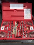 Matco Tools 76pc Machine Screw Sae Metric Tap Die Rethreading Set 676td Usa Nos. Fixed Price $359.00.