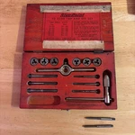 Snap On Blue-point Vintage Tap And Die Set #td 2500. Fixed Price $32.00.